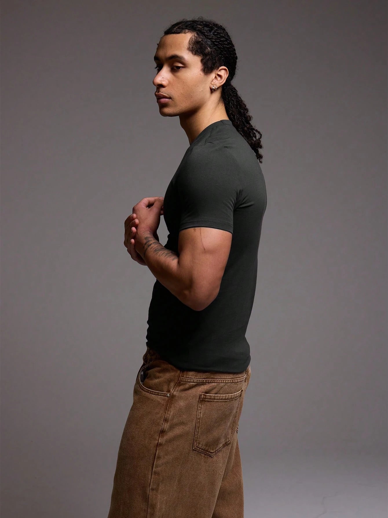 Musero Slim Fit Fitted Short Sleeve Basic Plain T-Shirt Capsule Wardrobe Spring&Summer