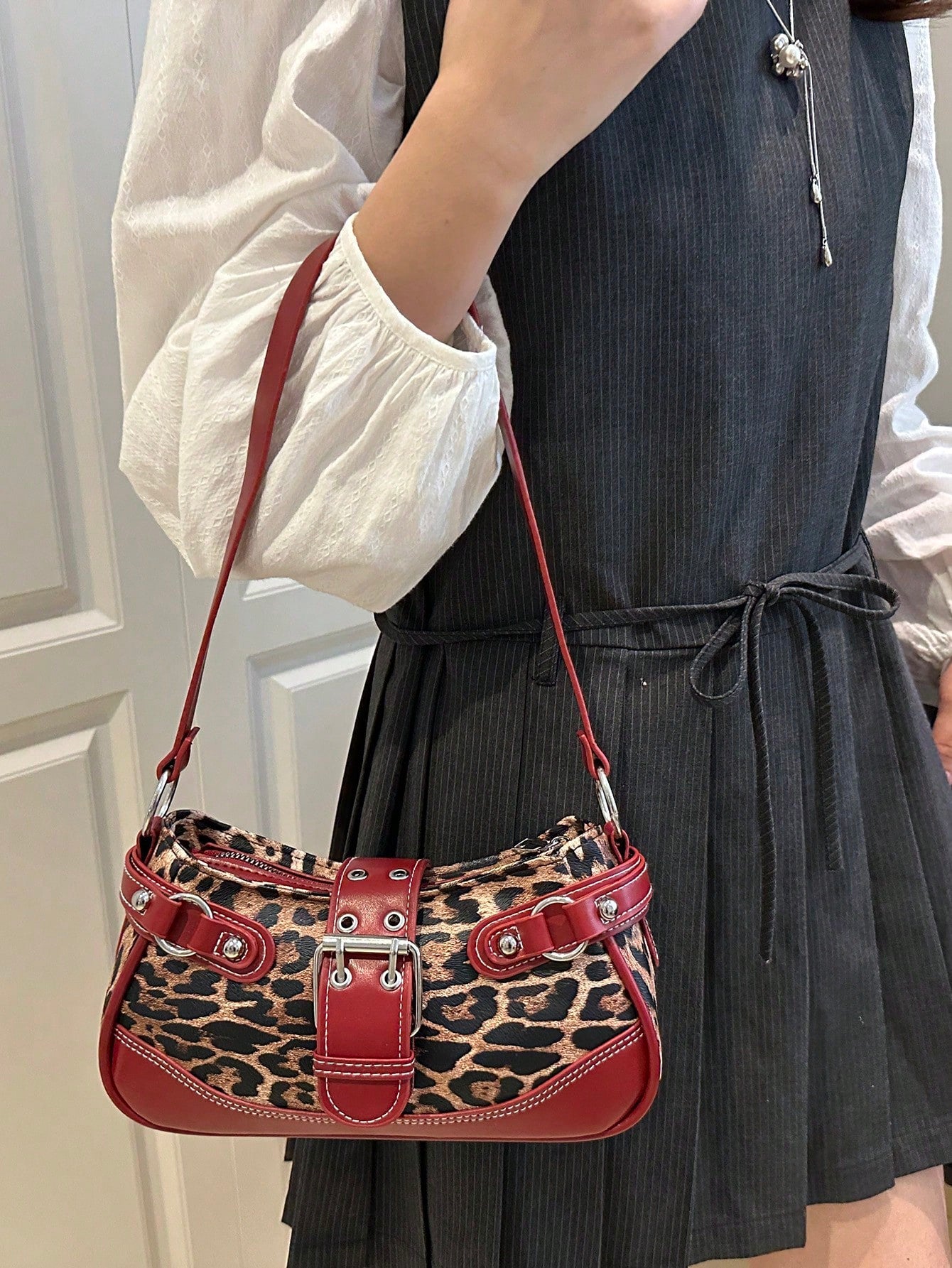 New Fashion Buckle Leopard Print Handbag & Shoulder Bag, Suitable For Parties, Outings, Vacations, Shopping And Daily Use, Can Store Coins, Y2K Aesthetic