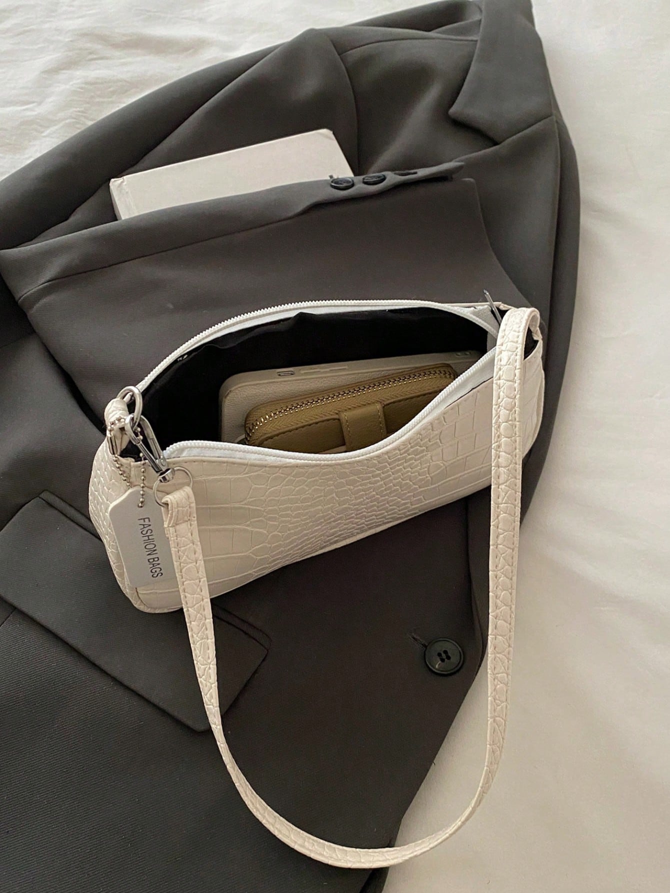 New Fashion Versatile Texture Chain Strap Shoulder Bag, Women Underarm Handbag, White Bag
