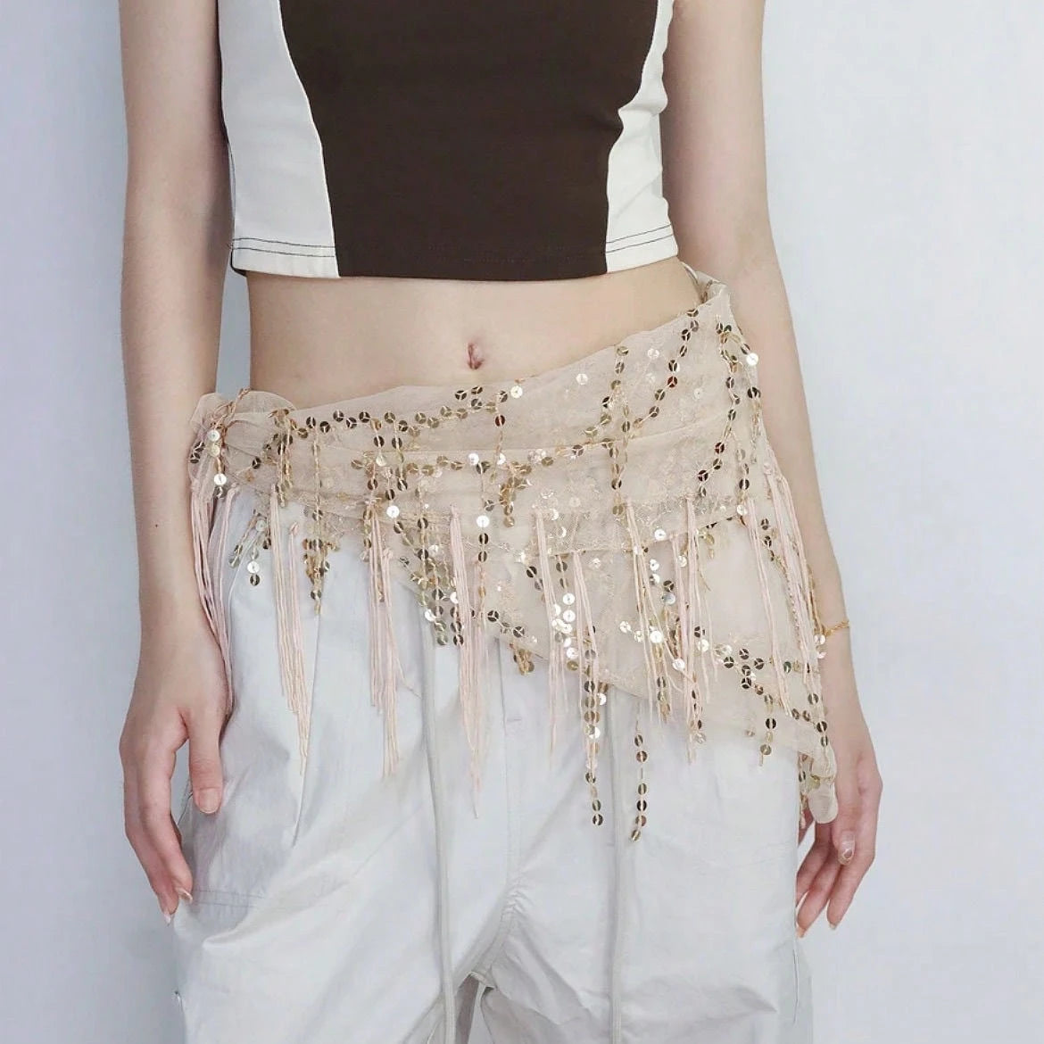 New Style Belly Dance Sequins Tassel Hip Scarf Belly Dance Costumes Women Belly Dancing Practice Belt Triangle Hip Scarf Halloween