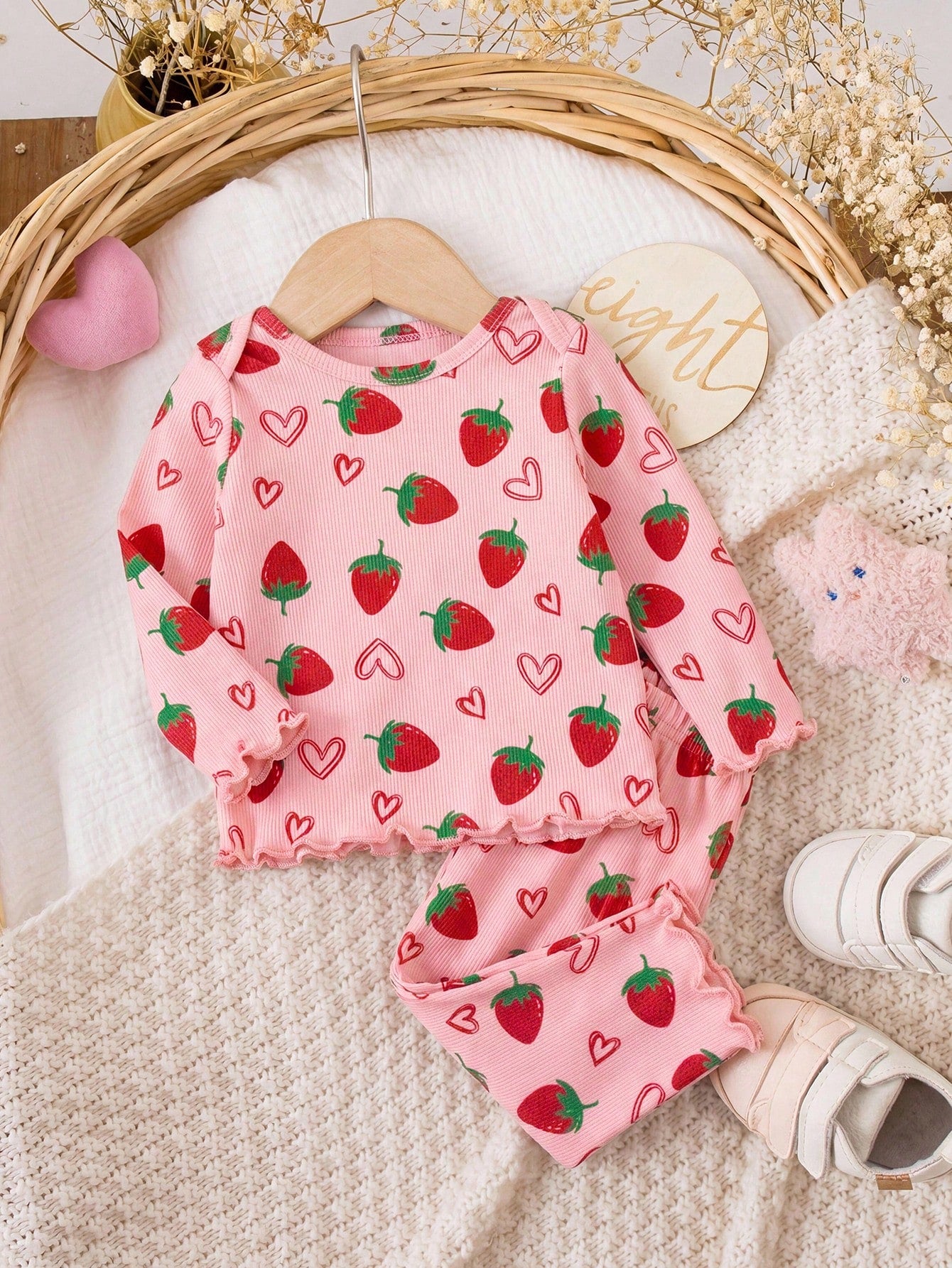 Newborn Baby Girl Casual Comfortable Cute Strawberry Pattern Knit Long Sleeve Pajama Set