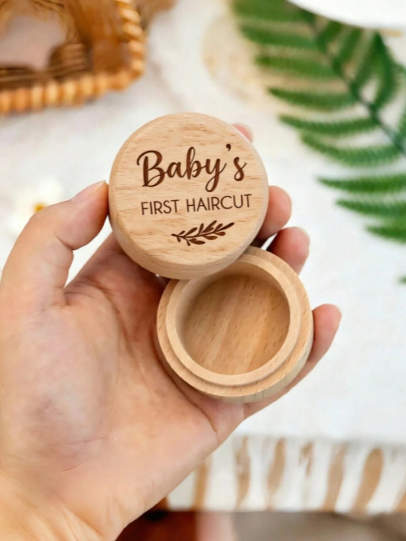 Newborn Essential Items, Newborn Supplies, Newborn Gifts, Baby Products, Baby Shower Gifts, Milestone Memento, Natural Wooden Newborn Memory Box, Baby's First Haircut Milestone Collection Box