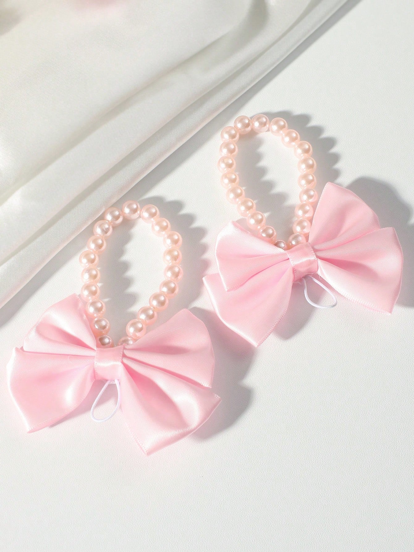 Newborn Photo Props, Infant Pearl Bow Decor Foot Ornaments