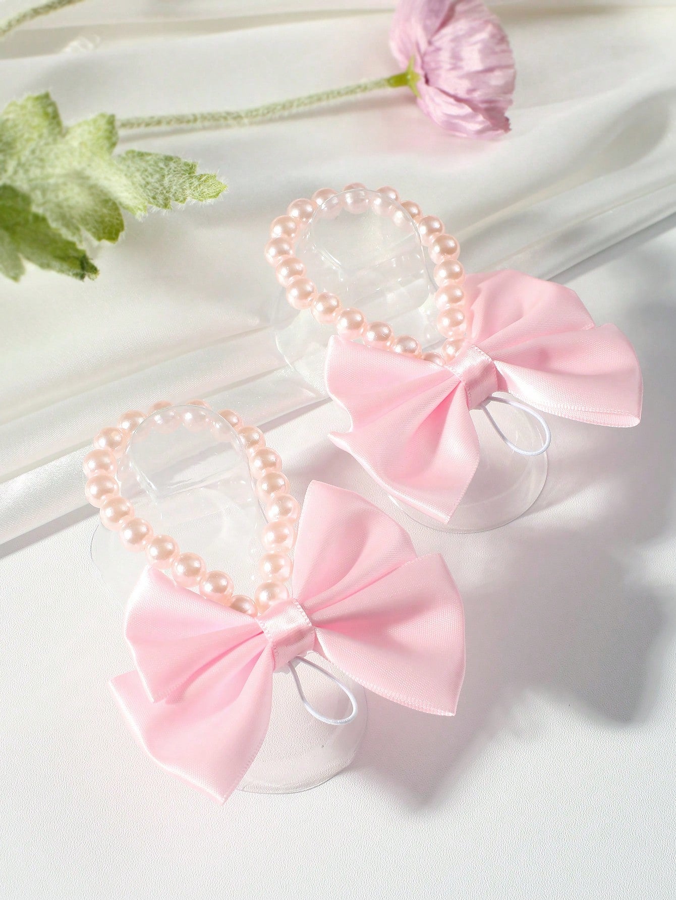 Newborn Photo Props, Infant Pearl Bow Decor Foot Ornaments
