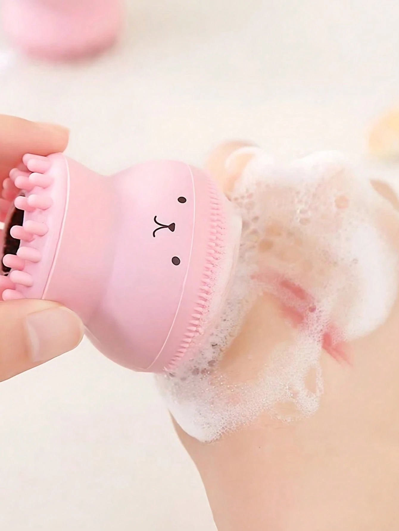 Octopus Shaped Facial Cleansing Brush- Deep Cleansing And Exfoliating, Gentle Massage For Refreshed Skin