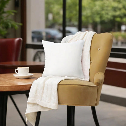 One Pair Of Two White Pillows, With The Filling Being 20*20 Inches Of Lightweight Polyester Fiber Down, Is Highly Suitable For Stuffing Sofas And Beds.
