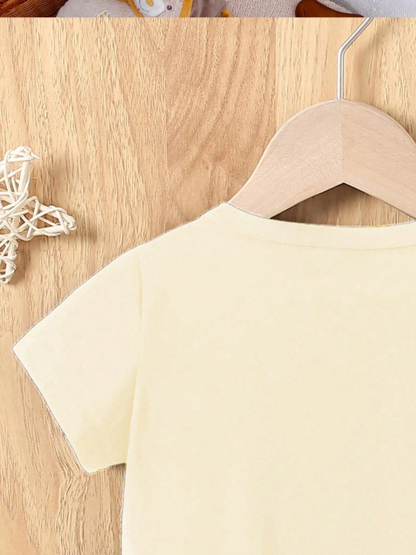 Playful Pals Baby Boy Casual Cute Checkered Face "MAMA'S BOY" Letter Print Short Sleeve Round Neck T-Shirt, Summer