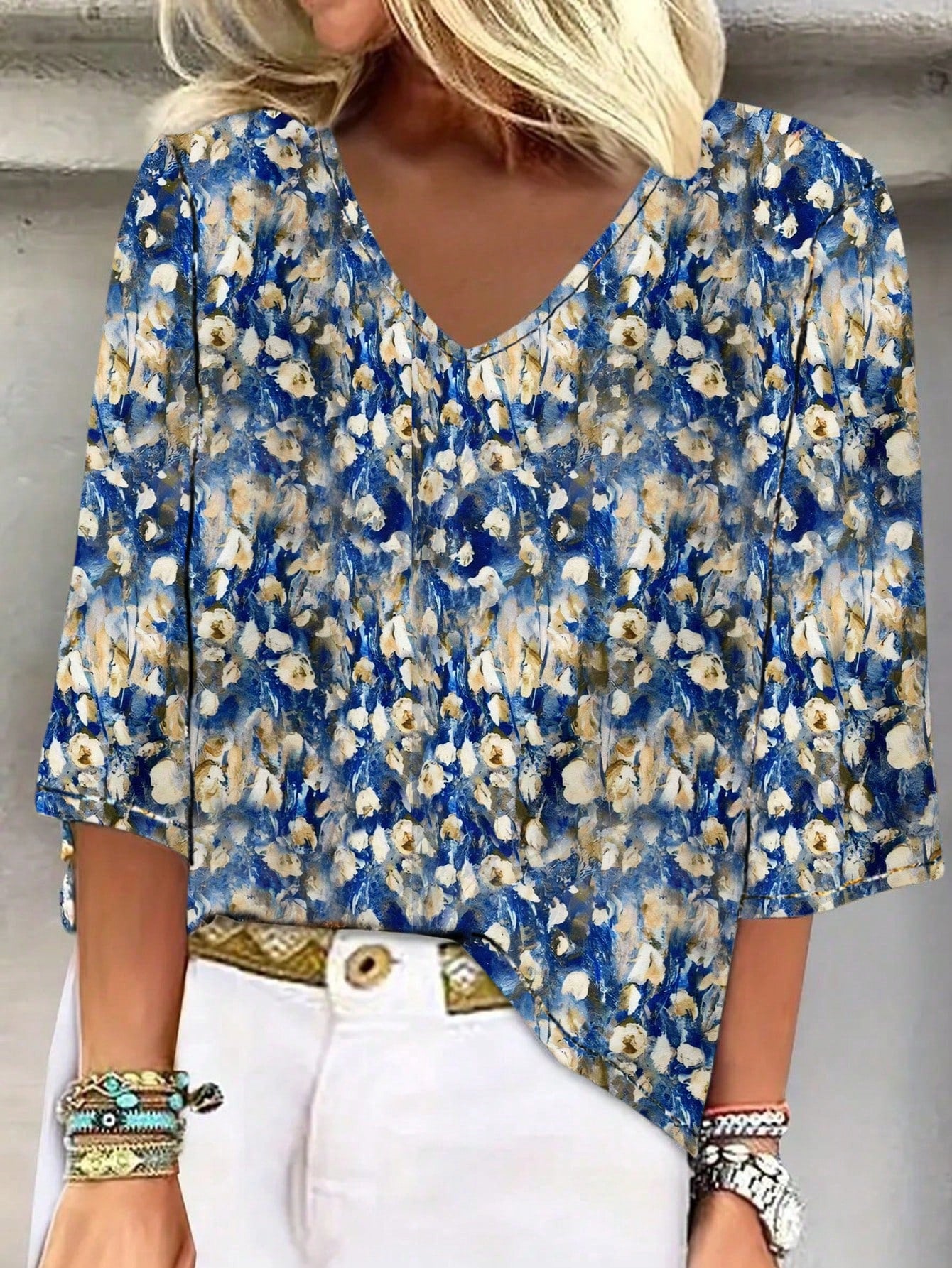 Plus Size Floral Print V-Neck 3/4 Sleeve T-Shirt, Women Casual Vacation & Daily Wear Top Spring Red