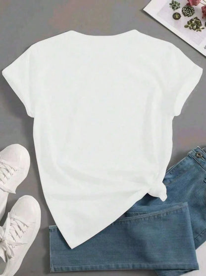 Plus Size Simple Printed Round Neck Short Sleeve T-Shirt, This Mama Prays Graphic Tee, Women Summer Top Comfortable Cotton T-Shirt
