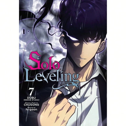 Pre-Owned Solo Leveling, Vol. 7 (Comic) (Paperback) By Chugong (Original Author), H-Goon (Adapted By), Dubu(Redice Studio)