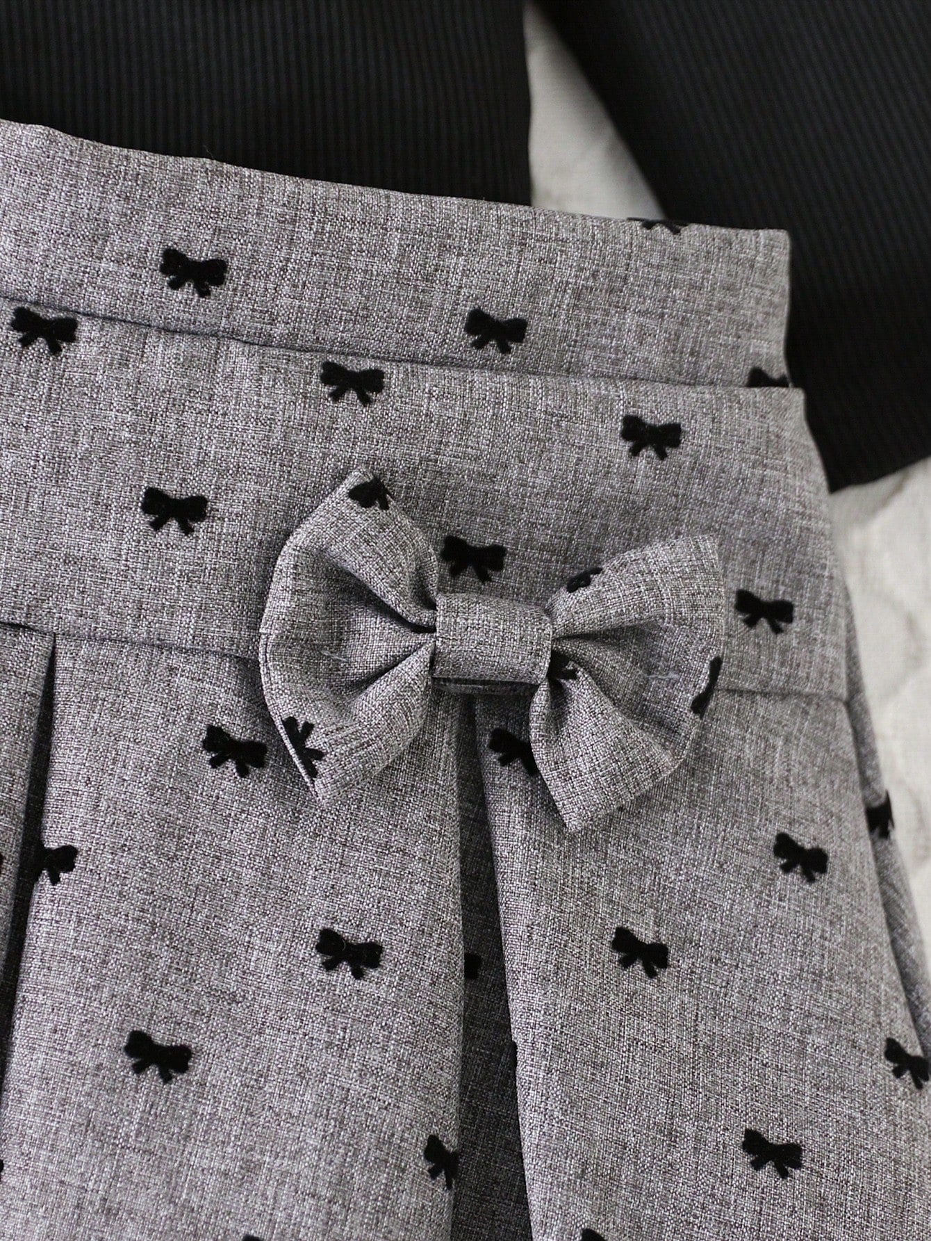 Preppy Style Baby Girl 2-Piece Set, Black Flutter Sleeve Top + Flocked Bow Print Skirt, Autumn/Winter Outfit