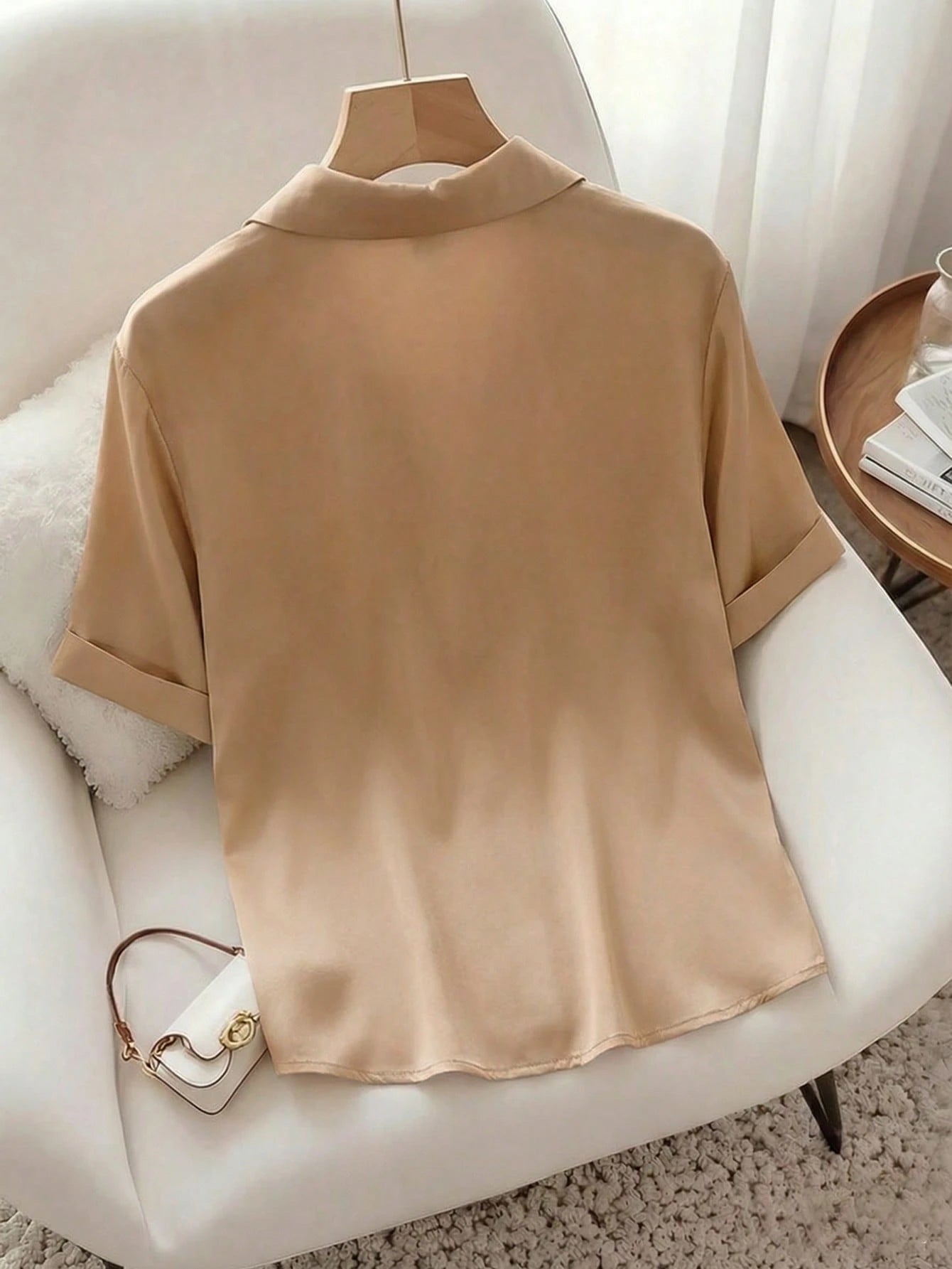 Raffinéa French Elegant Gray Summer Minimalist Smart Casual Everyday Polo Collar Pocket Design Short Sleeve Woven Fabric Blouse For Women For Office Travel