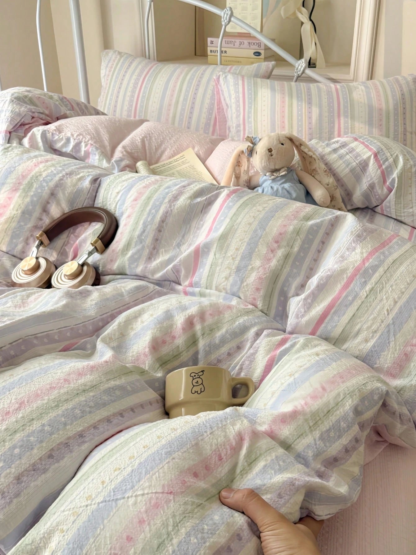 Rainbow Line Duvet Cover Set, Colorful Line Heart Duvet Cover, Includes 1*Duvet Cover+2*Pillowcases, 100% Polyester, Sweet Home Bedroom Decor, Suitable For Single Bed, Double Bed, Queen Bed, King Bed