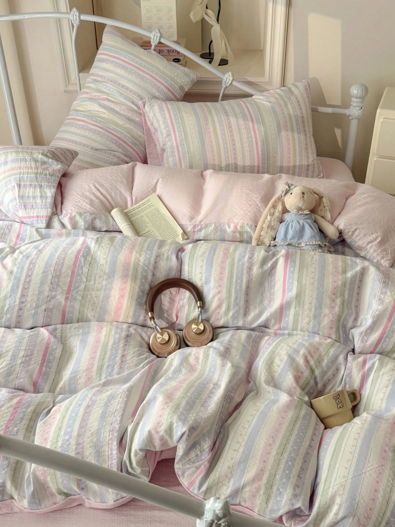 Rainbow Line Duvet Cover Set, Colorful Line Heart Duvet Cover, Includes 1*Duvet Cover+2*Pillowcases, 100% Polyester, Sweet Home Bedroom Decor, Suitable For Single Bed, Double Bed, Queen Bed, King Bed