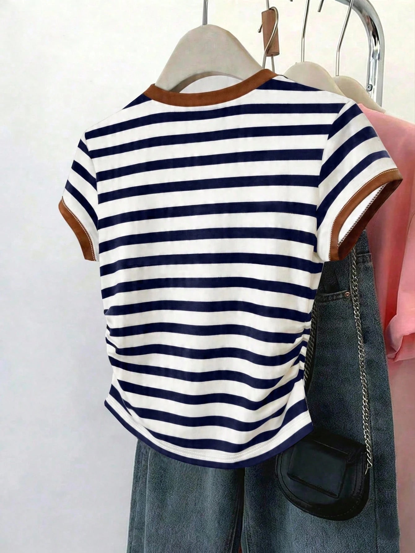 Resyla Women's Plus Size Short Sleeve T-Shirt, Graphic Design, Multi-Color Striped Print, Fashionable Versatile Elegant Style, Back To School, Teacher's Day, Women's Slim Fit T-Shirt