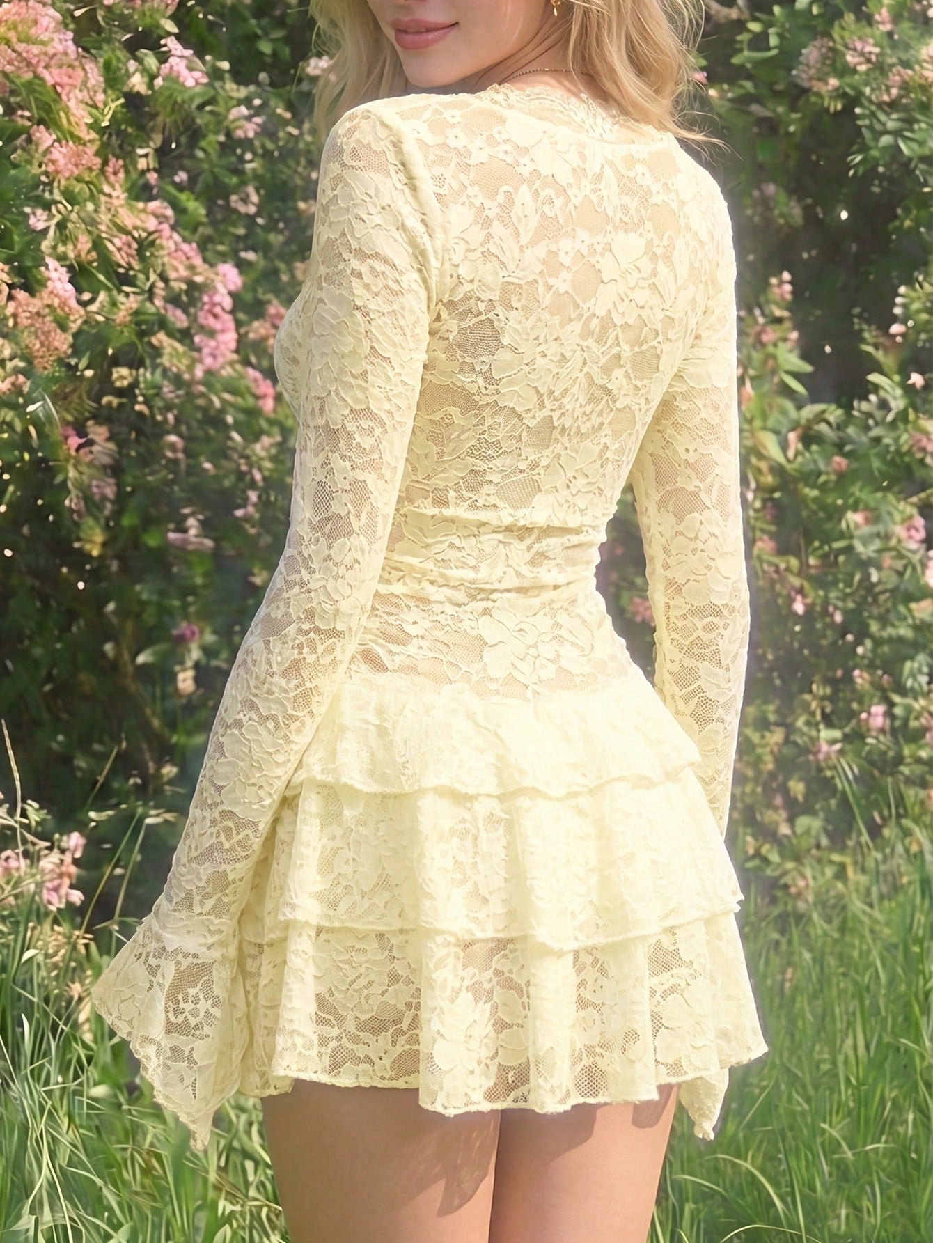 Sexy Lace Bodycon Mini Dress – Elegant V-Neck & Tiered Ruffle Detail, Long Sleeve, Perfect For Night Out, Carnaval Party & Special Occasion