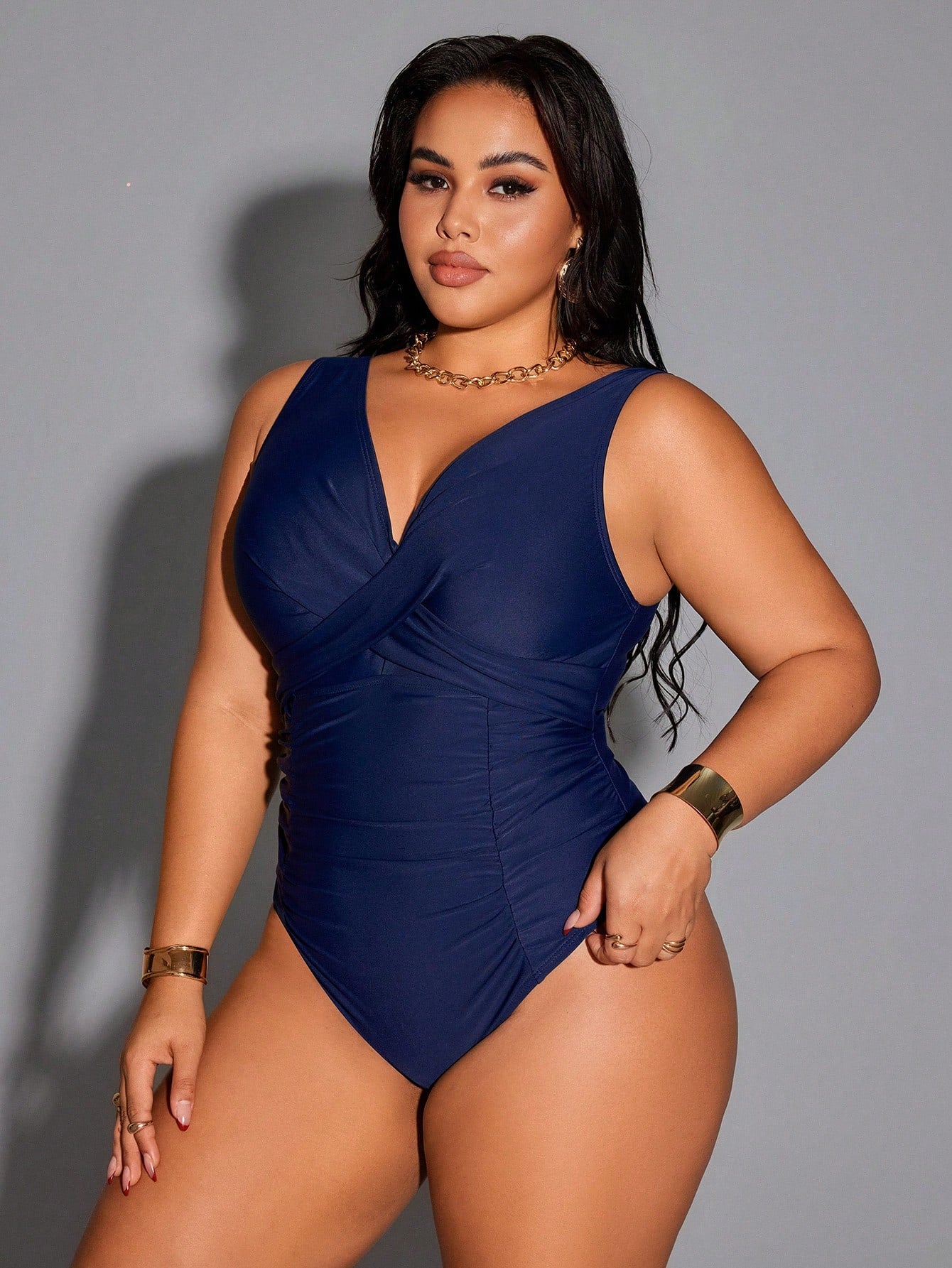 Shapewave 2026 New Summer Beach Vacation Solid Color Slimming Shaping High-Waisted Plus Size One-Piece Swimsuit