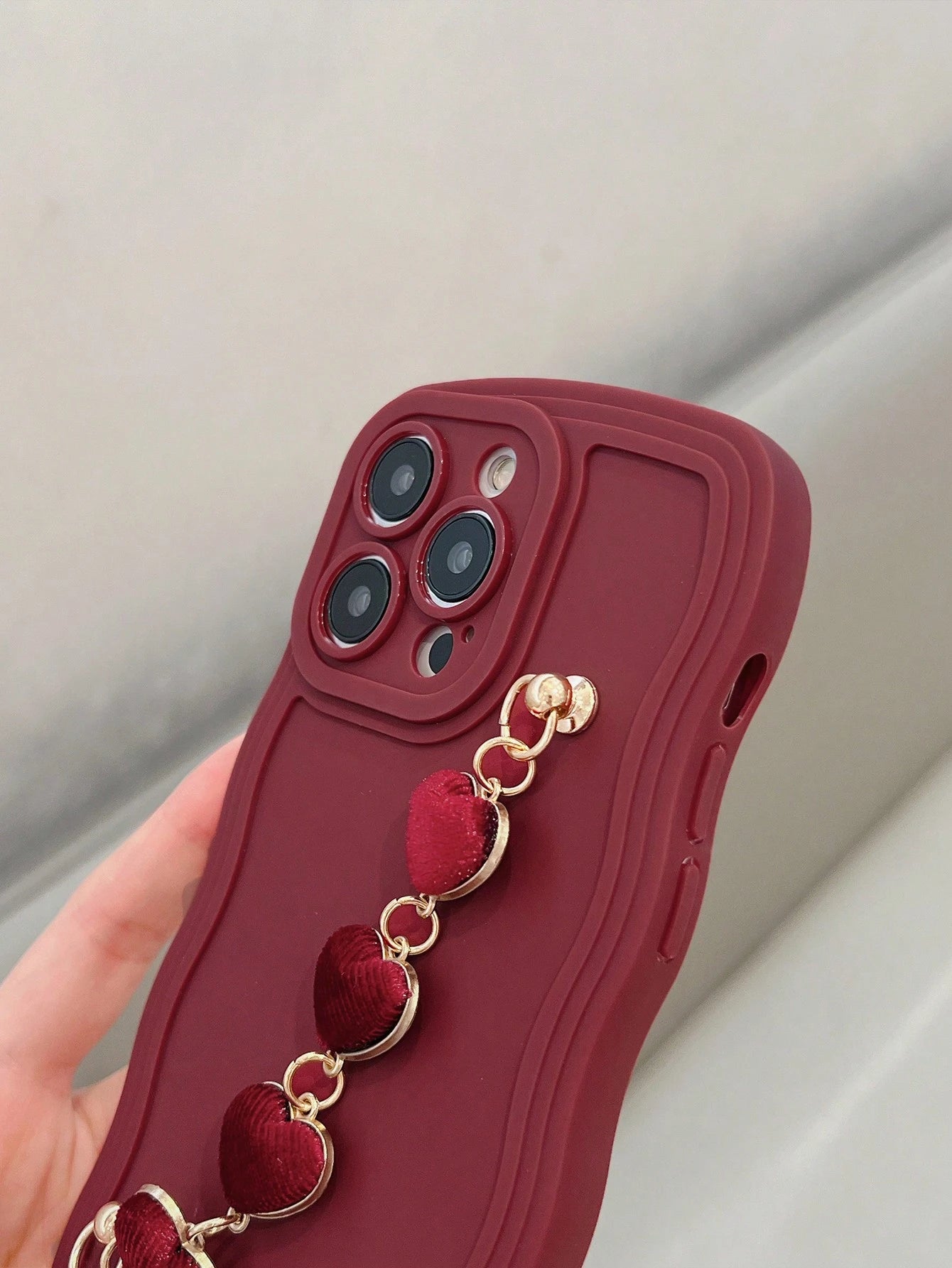 Shockproof Heart Element Wave Bracelet & Heart Apple Phone Case Compatible With IPhone 11, 12, 13, 14, 12 Pro Max, 13 Pro Max, 15, 15 Pro, 15 Plus, 15 Pro Max, 16, 16 Pro, 16 Plus, 16 Pro Max, 17, 17