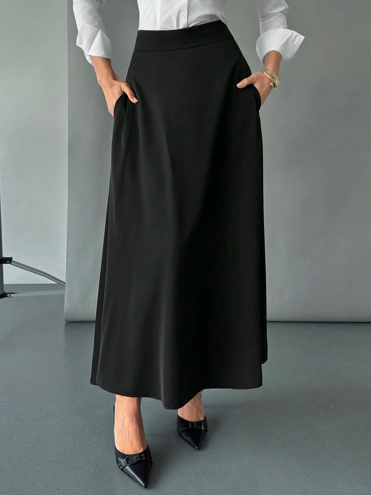 Siren Gaze Solid High Waist Hidden Pocket Skirt,Ladies Casual Ruffle,Zipper Maxi Regular Fit Ultra Black Plain Women Skirts,Spring/Fall,Casual Daily Wear Winter
