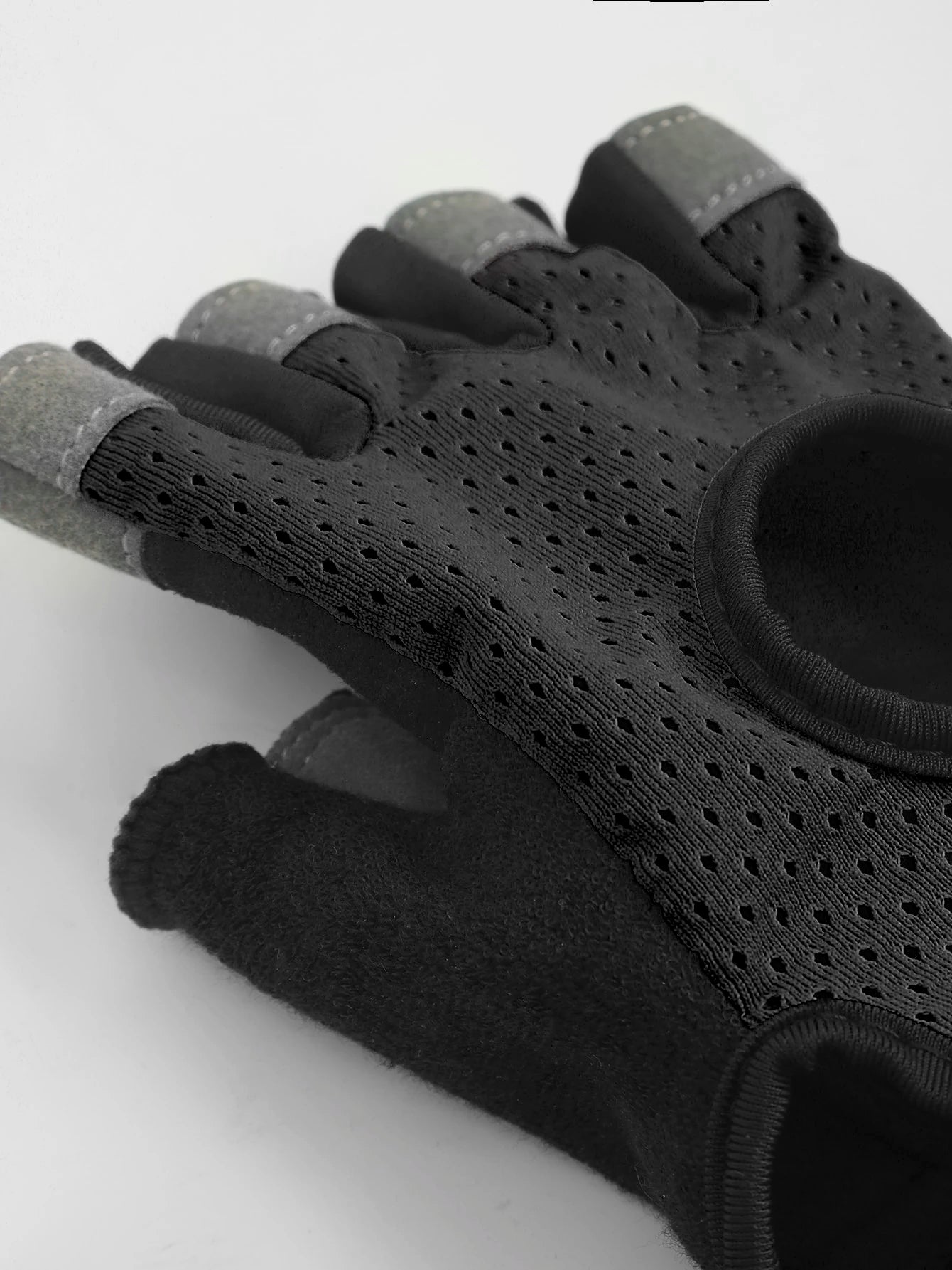SKDK Workout Gloves For Men And Women, Weight Lifting Gloves With Excellent Grip, Lightweight Gym Gloves For Weightlifting, Cycling, Exercise, Training, Pull Ups, Fitness, Climbing And Rowing
