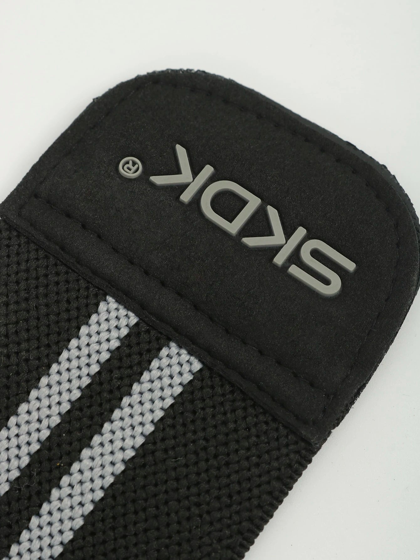 SKDK Workout Gloves For Men And Women, Weight Lifting Gloves With Excellent Grip, Lightweight Gym Gloves For Weightlifting, Cycling, Exercise, Training, Pull Ups, Fitness, Climbing And Rowing