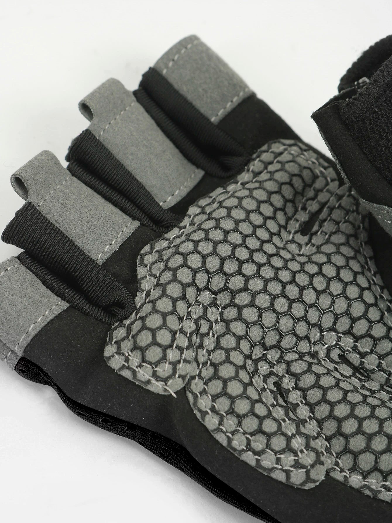SKDK Workout Gloves For Men And Women, Weight Lifting Gloves With Excellent Grip, Lightweight Gym Gloves For Weightlifting, Cycling, Exercise, Training, Pull Ups, Fitness, Climbing And Rowing