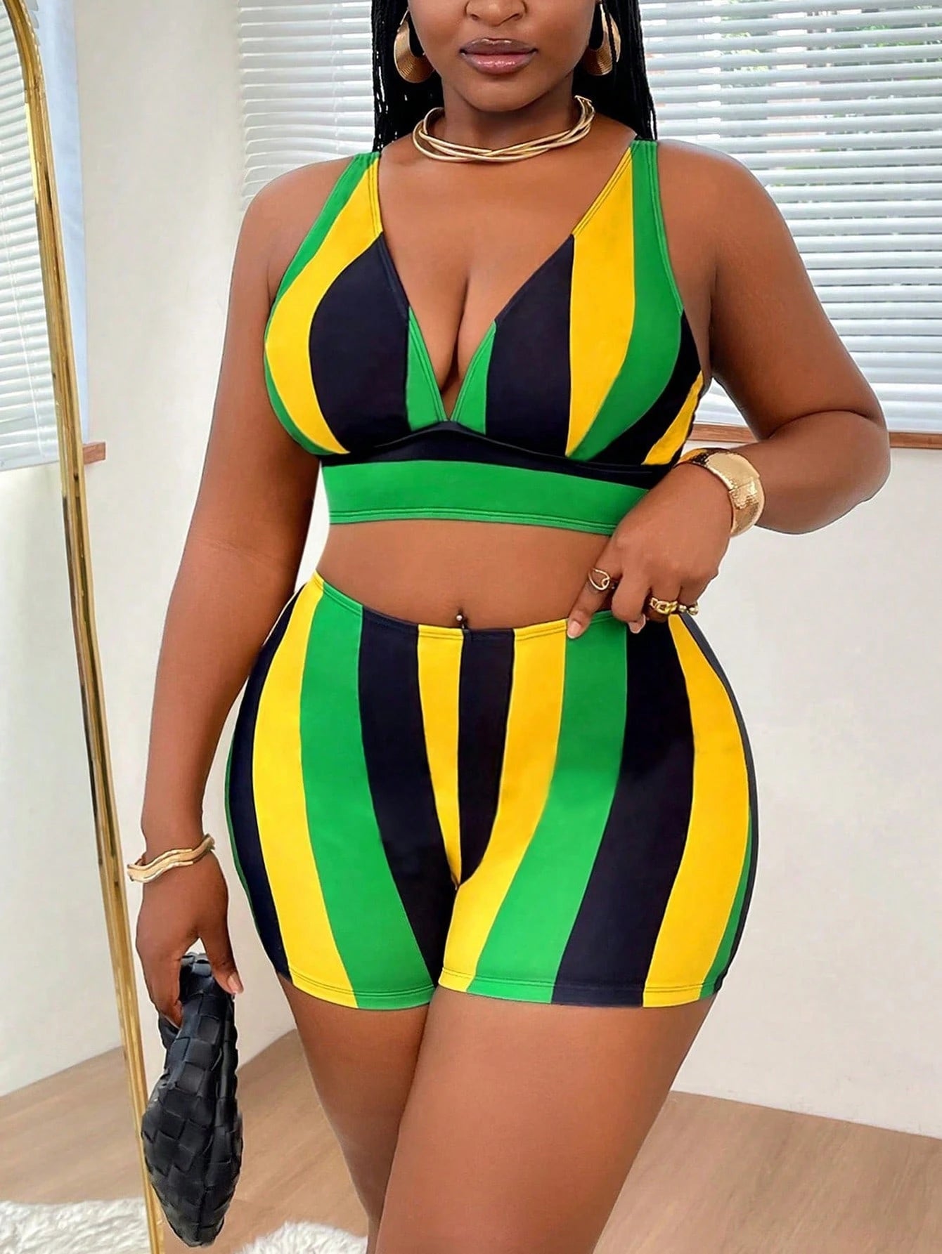 Slaydiva Plus Size Women's 2pcs Set Striped & Graphic Print V Neck Tankini Top With High Waist Swim Shorts, Summer Beach Vacation