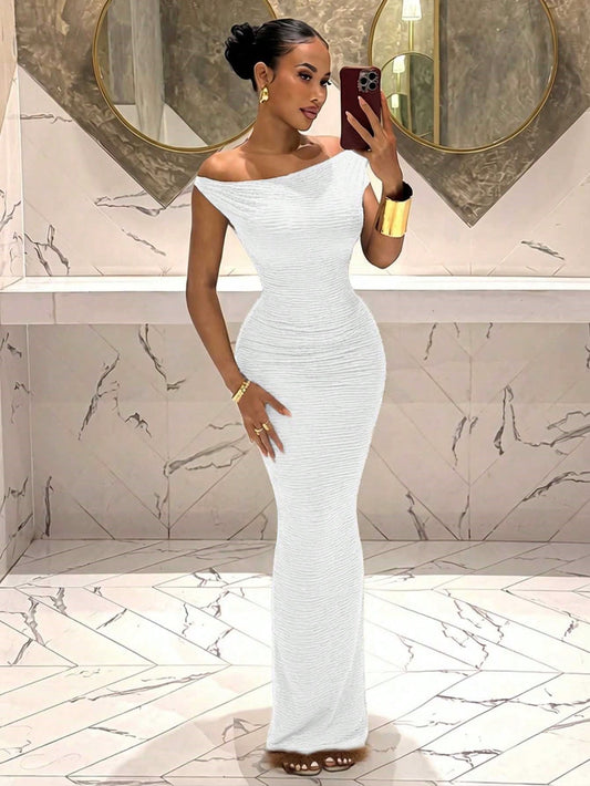 Slaydiva White,Summer,Elegant,Seductive,Night Out Asymmetrical Shoulder Sleeveless Bodycon Dress,Textured Vertical Stripe Fabric Super Long Party Dress Women