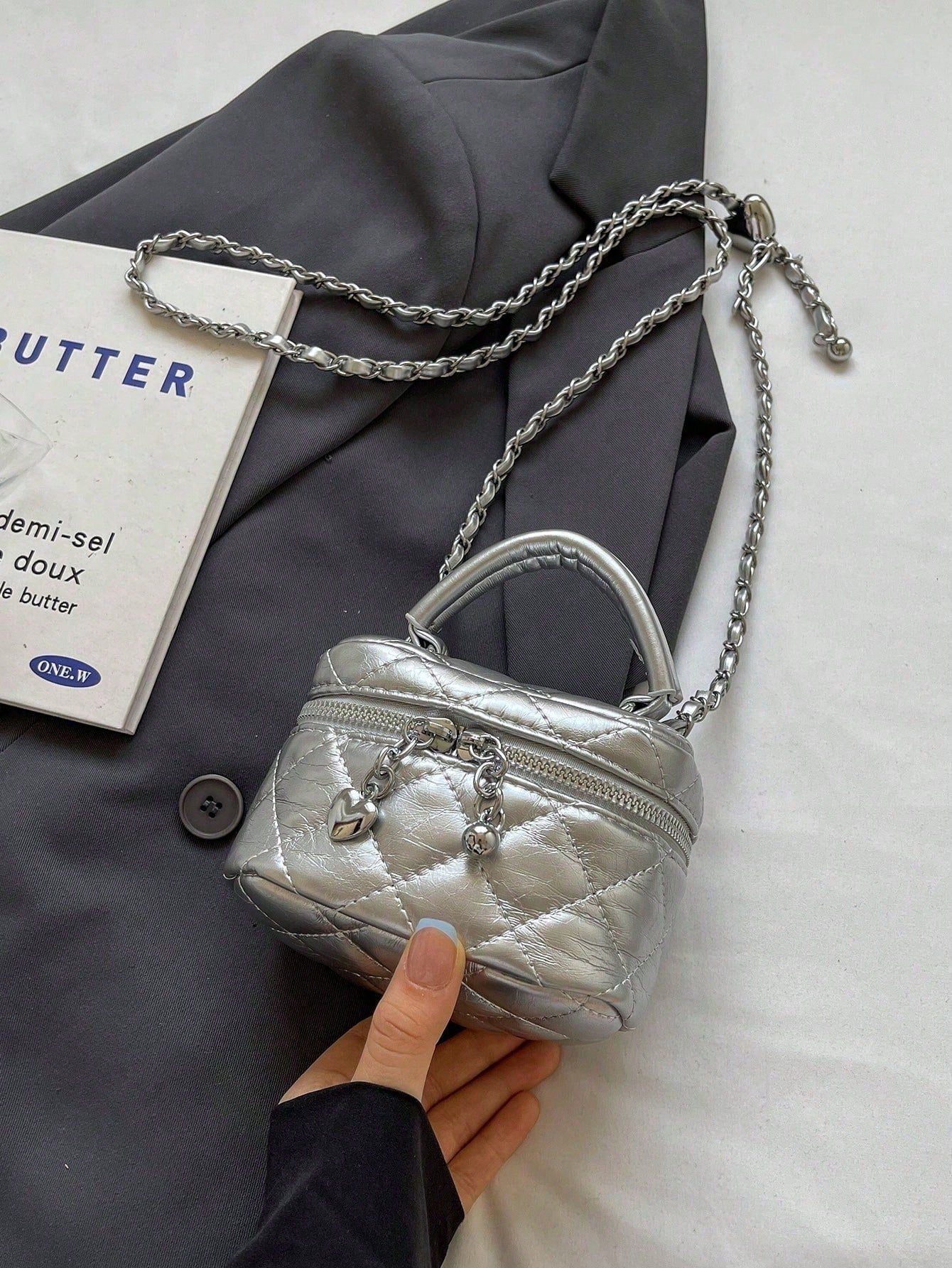 Small Fashion Classic Multifunctional Waterproof Material, Diamond Quilted Pattern Handbag, Zipper Closure Design, Suitable For Shopping
