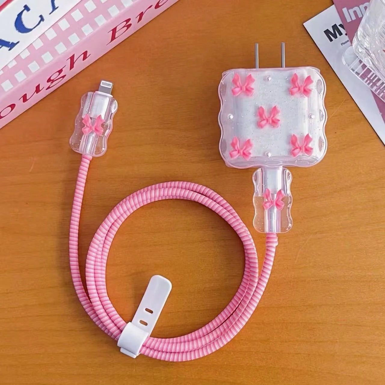 Small Light Pink/Black Bow/Gold Bow/Cherry And White Pearl Design Phone Charger Set 20W/18W, Charging Cable Protector, Charging Head Protective Case, Suitable Compatible With Apple 13/16/15/14 Charger