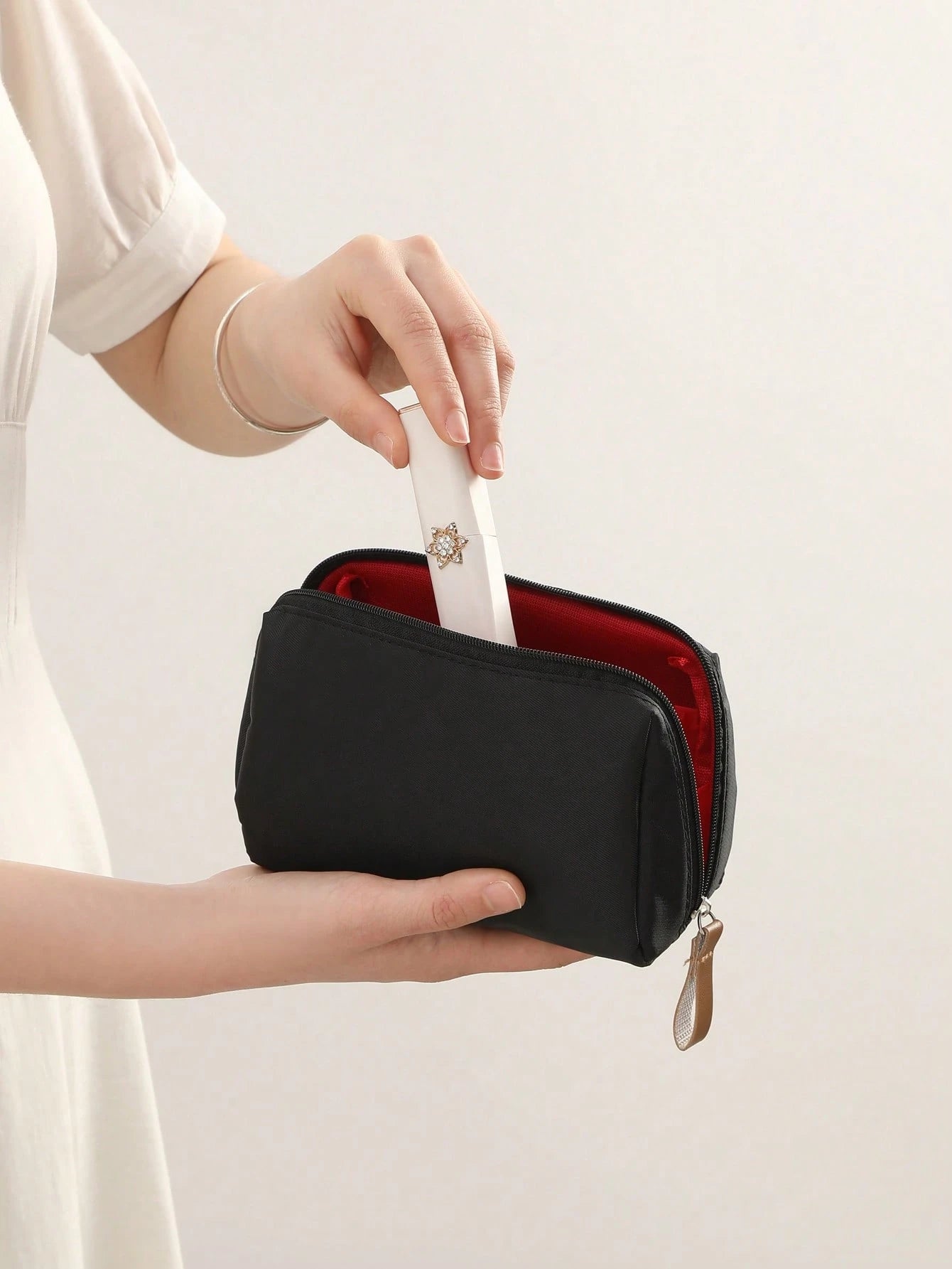 Small Portable Makeup Bag Makeup Pouch Skincare Bag Toiletry Bag Packing Cubes, Travel Essentials Cruise Essentials Dorm Essentials, Wedding Bridesmaid Gifts, Mom Gifts, Birthday Gifts For Friends And