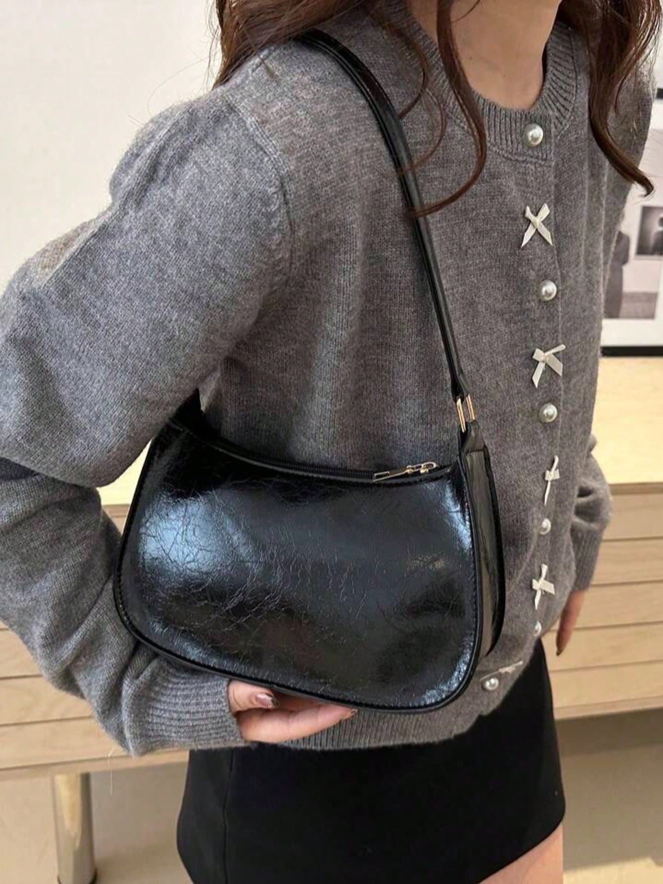 Solid Color Minimalist Zipper Shoulder Bag, Fashionable Crescent-Shaped Bag, Zipper Shoulder Bag Faux Leather Solid Color Wallet Burgundy Color Underwear Pouch Ideal New Year Gift Fashionable Burgundy