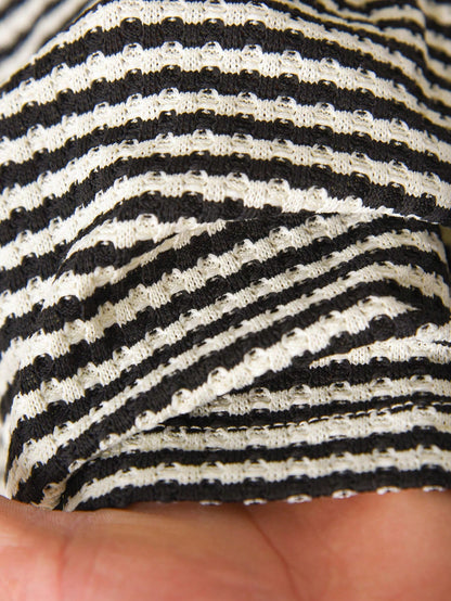 Story & Sage Women's Casual Elegant French Home T-Shirt, Spring/Summer Fitted Lace Patchwork Striped Dress Style Hem Black And White Checkered Short Sleeve Brunch