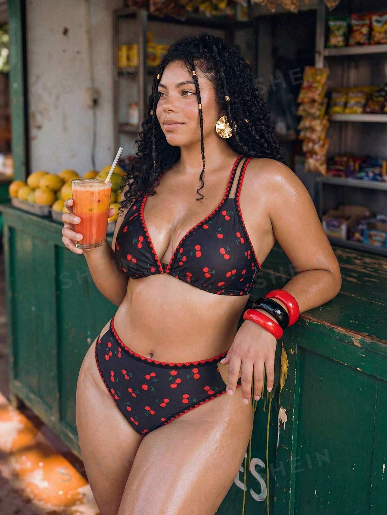 Swim Mod Plus Size Women 2pcs Printed Spaghetti Strap Shell Trim Triangle Bikini Set, Vacation Beach