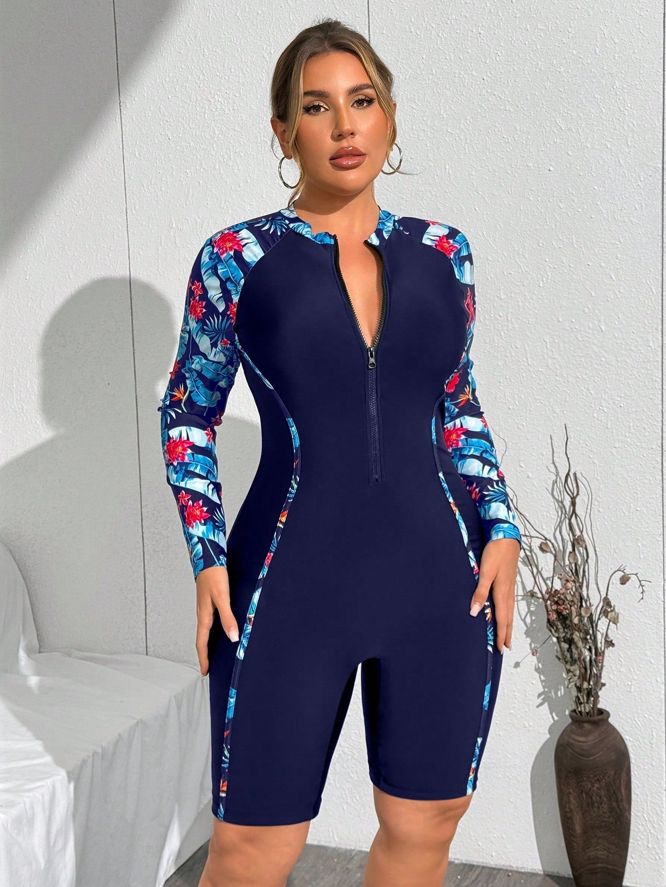 Swim SPRTY Plus Size Women Navy Blue Tropical Print Long Sleeve One-Piece Swimsuit, Zipper Closure, Casual Sports Beachwear Beach Vacation Summer