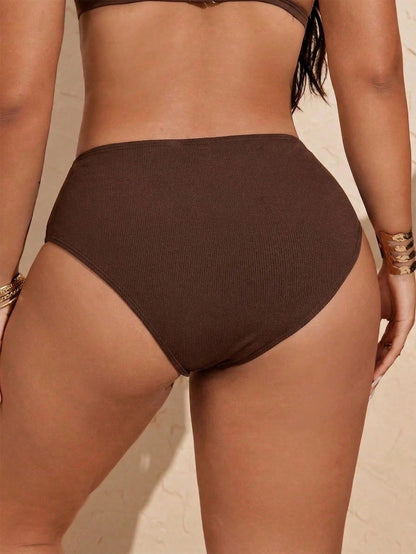 Swim Vcay Plus Size Women Solid Color Ruched Triangle Swim Briefs, Black Bikini Bottom For Summer Beach Vacation