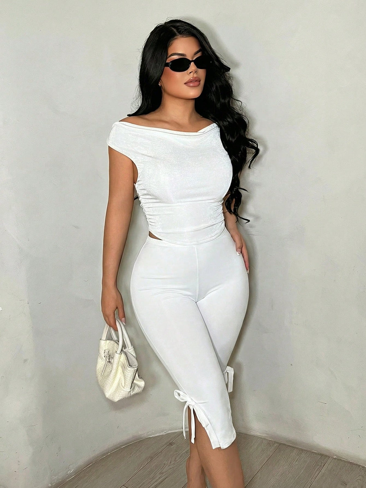 SXY Solid Color Bow Tie Capri Leggings