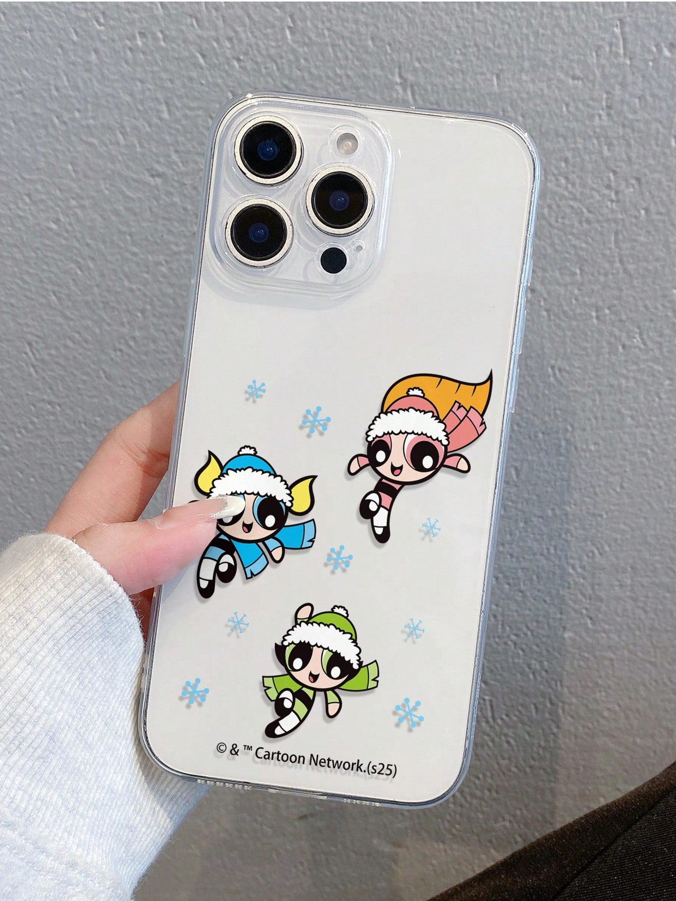 THE POWERPUFF GIRLS X This Powerpuff Girls 2-In-1 Film Phone Case Is Made Of TPU+PC Material, Offering A Shockproof Frosted Feel. The Finely Printed Pattern Effectively Protects Your Apple 14/15