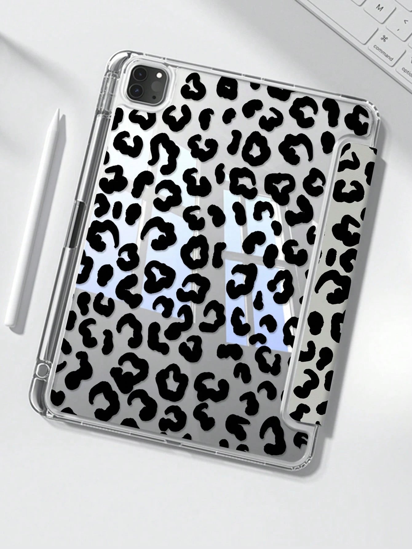 This Elegant And Cute Black Leopard Print Double-Sided Acrylic Crystal Clear Back Shockproof Cover With Shock-Proof Function Is Compatible With The 7th, 8th (10.2-Inch), And 10th Generation IPads. It