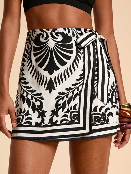 Travachic Women's Side Knot Wrap Mini Skirt,Plant Graphic Printed White And Black,Summer Holiday Vacation,Bohemian Classy Euro Style Beach Picnic,Elegant