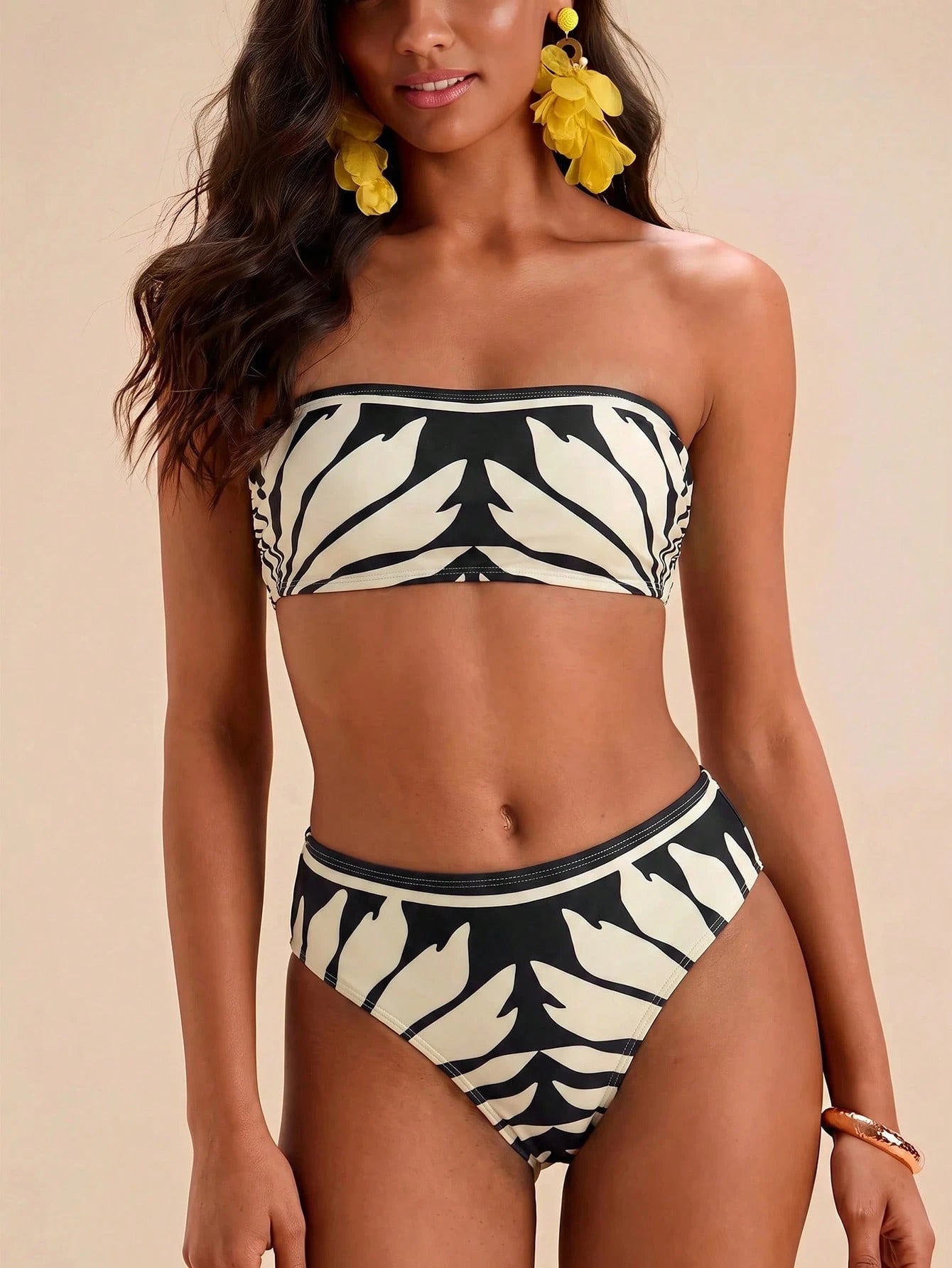 Travachic Women's Tropical Plant Print Bandeau Top And Triangle Bikini Bottom Swimsuit Set For Beach Vacation