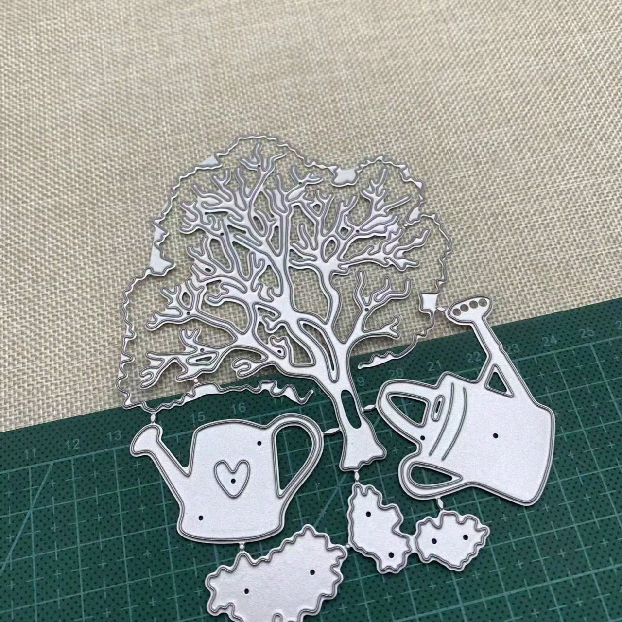 Tree-Shaped Metal Die-Cut Set, Tree And Watering Can Frame Cutting Molds, DIY Photo Decoration Templates, Embossed Paper Molds, Suitable For Scrapbooking And Card Making.
