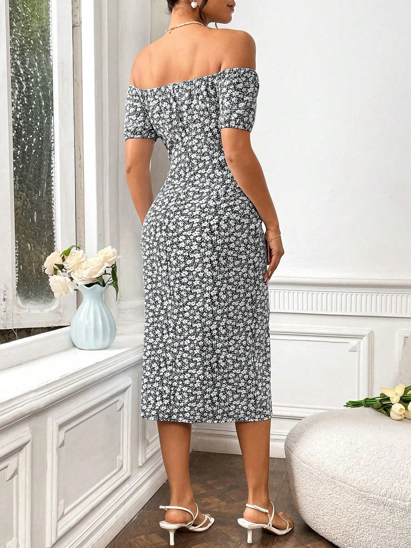 Unity Women's Ditsy Floral Off-Shoulder Split Hem Short Sleeve Mini Dress Holiday Vacation Black And White Floral Summer Elegant