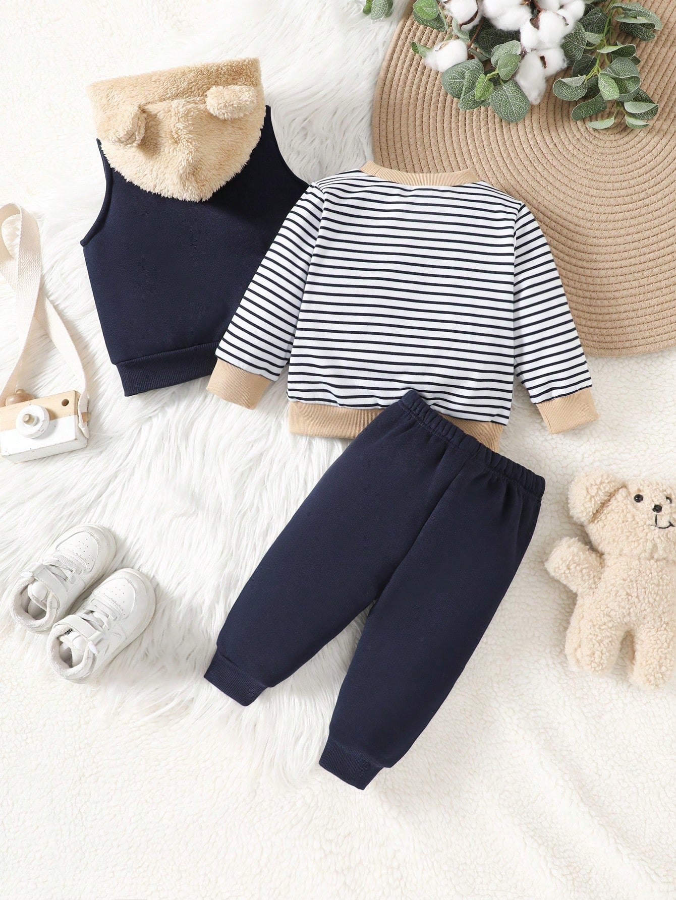 Vintaside Kids 3pcs/Set Baby Boys Black And White Crew Neck Sweatshirt Bear Patch Zip-Up Hooded Vest JacketPants Navy Blue Autumn Matching Family Outfit