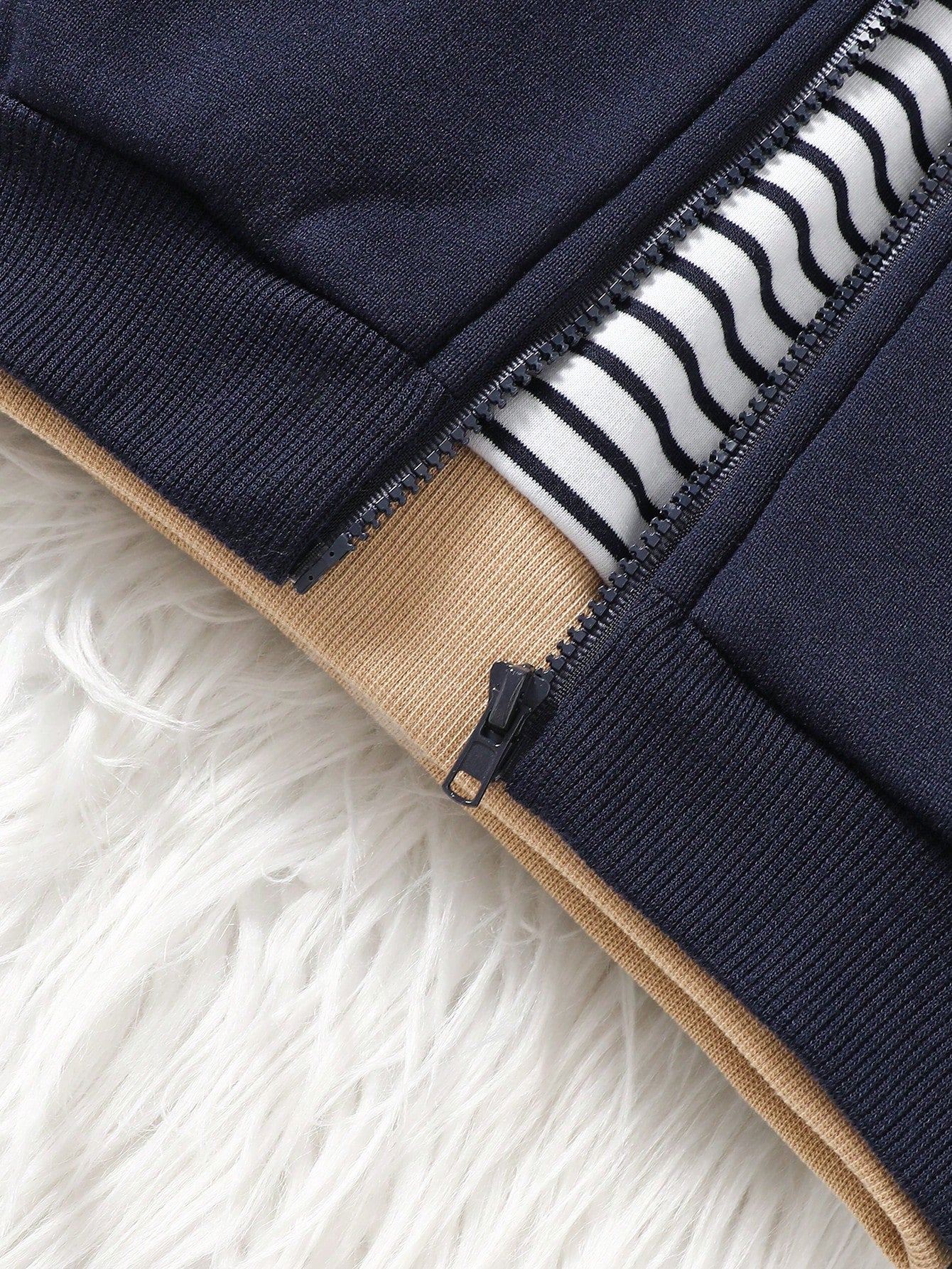 Vintaside Kids 3pcs/Set Baby Boys Black And White Crew Neck Sweatshirt Bear Patch Zip-Up Hooded Vest JacketPants Navy Blue Autumn Matching Family Outfit