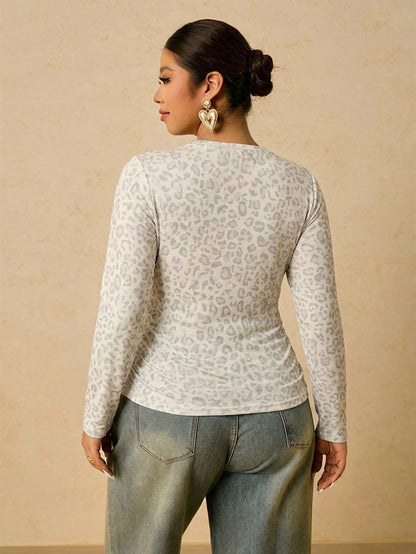 Voyena Women's Casual Light Leopard Animal Print Crew Neck Long Sleeve Slim Fit Basic Fall T-Shirt Top