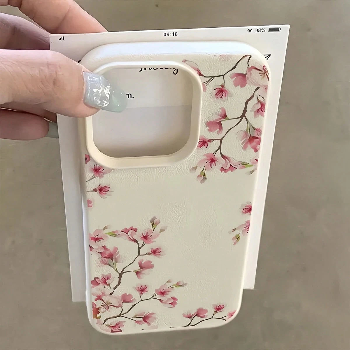 White Minimalist Leather Texture Pink Floral Flower Pattern Fashion 1pc Phone Case, Compatible With IPhone 16 Pro Max, 15/14 Plus, 13, 12, 11 Protective Cover Waterproof Shockproof Anti-Fall Scratch R