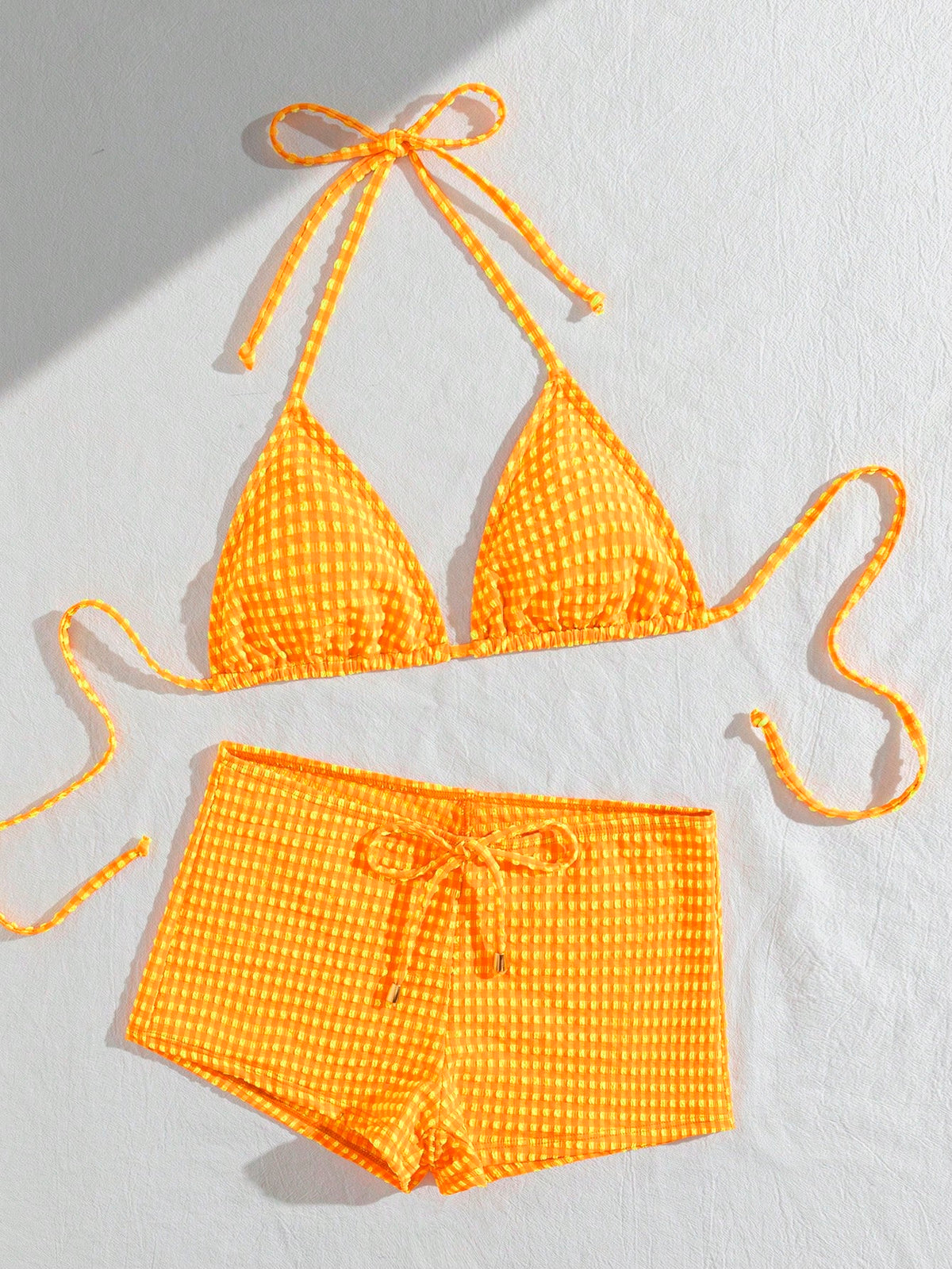 wohenmeili Plaid Print Halter Twist Bikini Set, Bohemian Style Patterned High Elasticity Bikini, Women's Tie Triangle Swimwear Top And Side Tie Ruched Thong Bottoms, Beach Wear, Special Plaid Fabric W