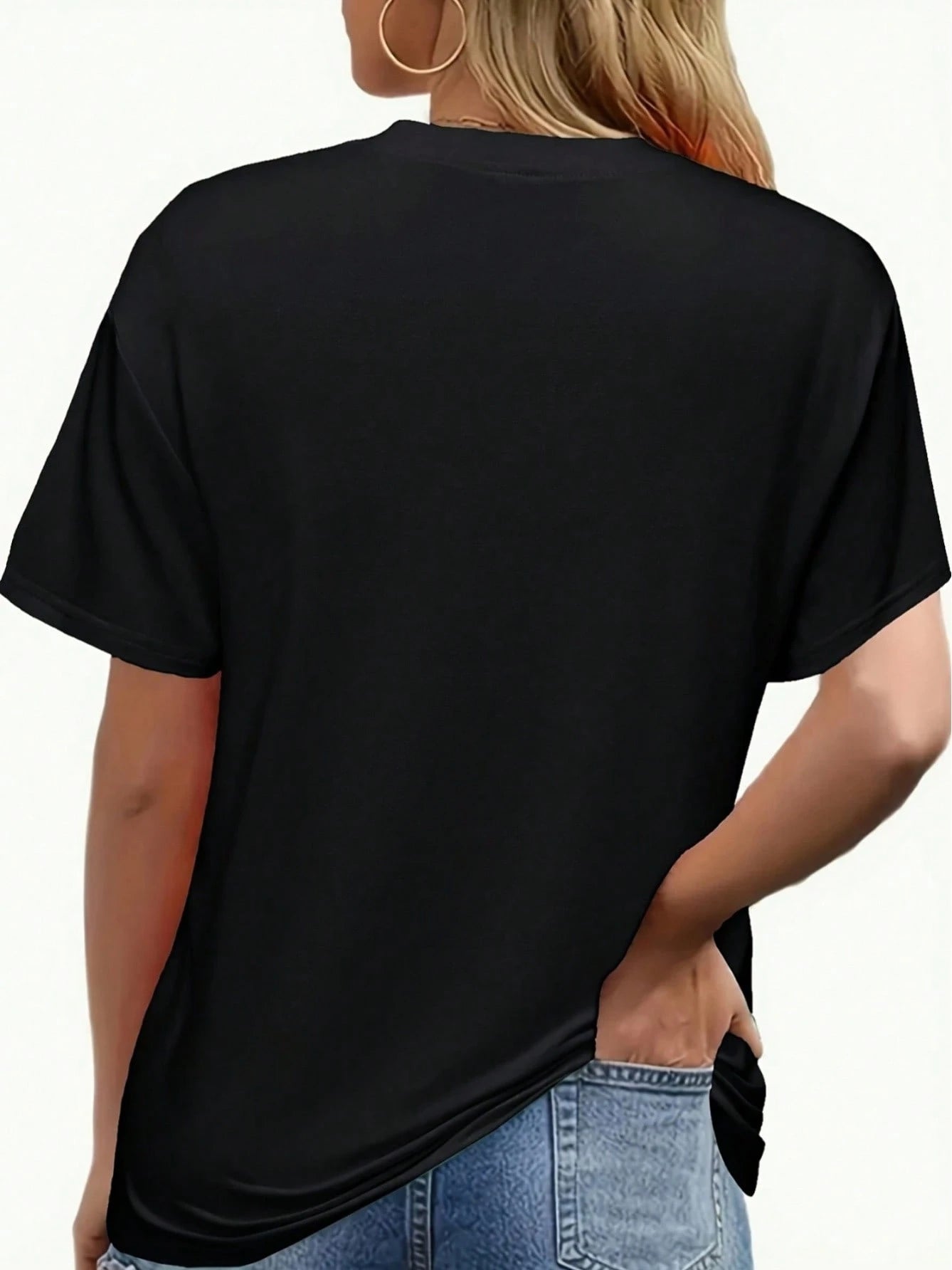 Women's "5'2 BUT MY ATTITUDE 6'1" Graphic T-Shirt- Black With White Text Casual Short Sleeve Round Neck Tee, Relaxed Fit, Machine Washable, All-Season Comfort, Ladies T Shirts, Comfortable Clothing