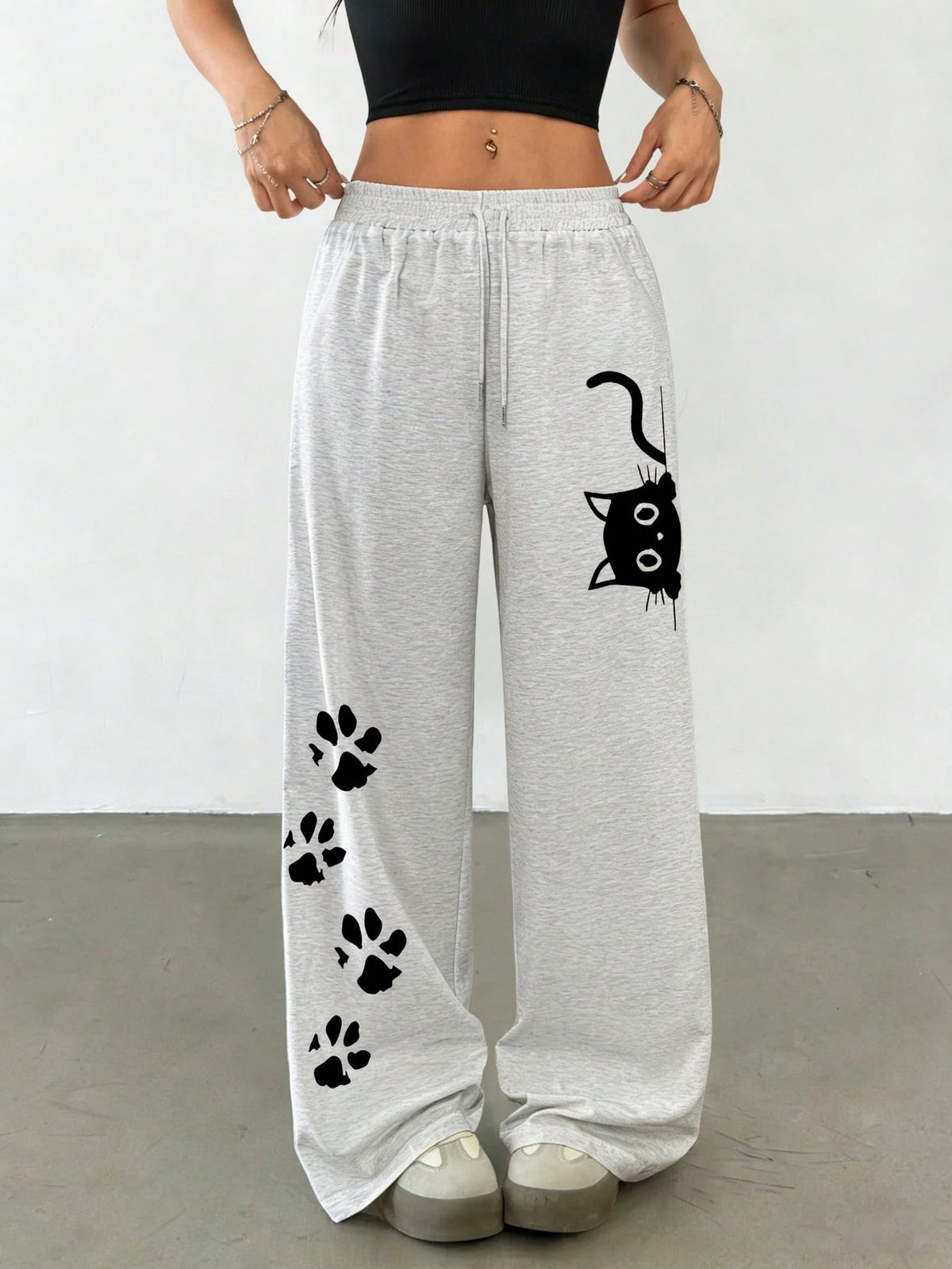 Women's Black Cat Pattern Straight Loose Fit Sweatpants,Paw Print Design Drawstring Waist Joggers,Light Grey Winter Casual Lounge Long Knit Pants